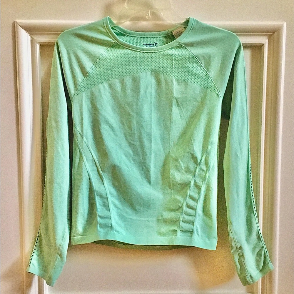 Old Navy active wear shirt